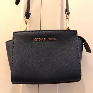 Small Michael Kors crossbody